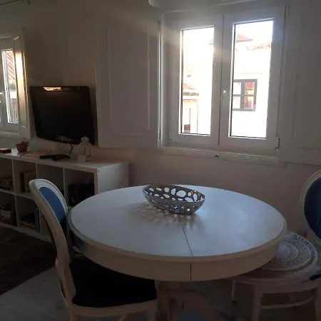 아파트 Irene's Place Marina *