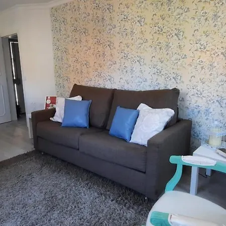 Irene's Place Marina 아파트