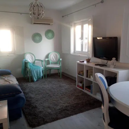 Irene's Place Marina Apartamento *